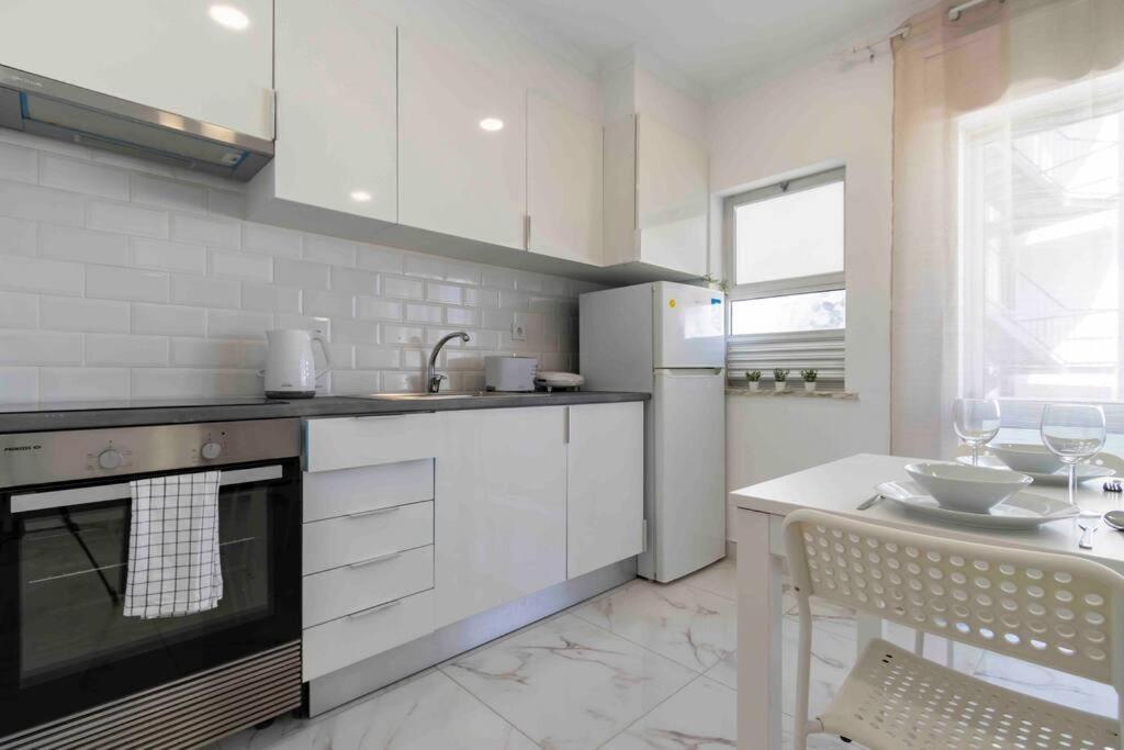 Modern Apartment Beach View Armação de Pêra Eksteriør billede