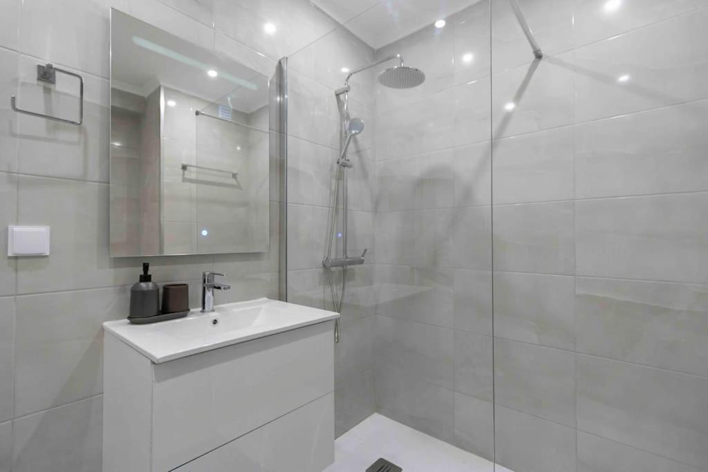 Modern Apartment Beach View Armação de Pêra Eksteriør billede