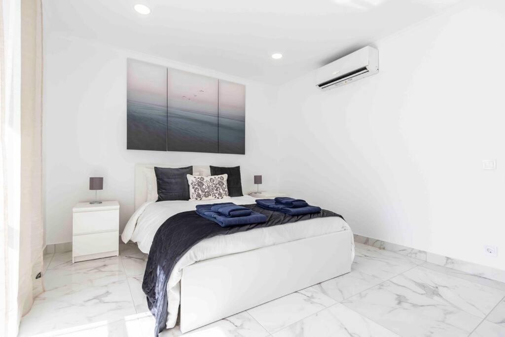 Modern Apartment Beach View Armação de Pêra Eksteriør billede