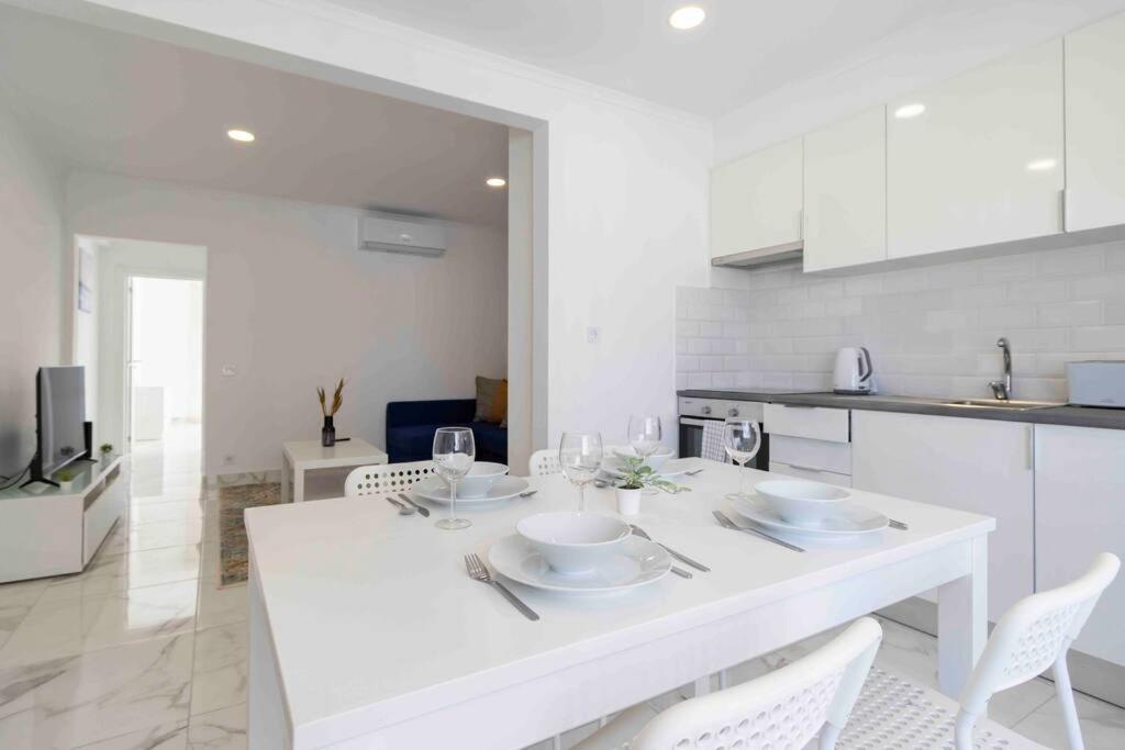 Modern Apartment Beach View Armação de Pêra Eksteriør billede